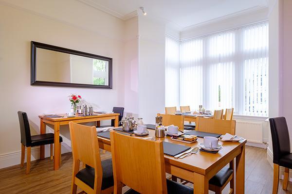 Eastdene Guest House อินเวอร์เนส ภายนอก รูปภาพ